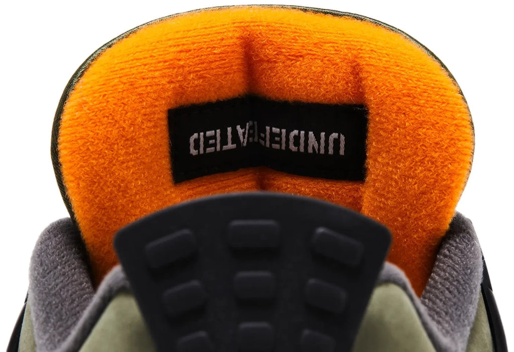 Air Jordan Retro 4 x Undefeated IB1519-200