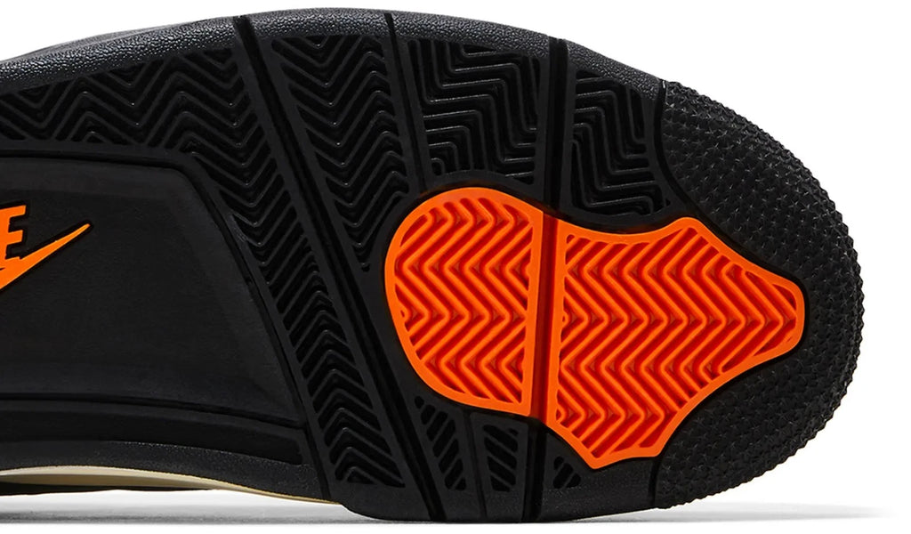 Air Jordan Retro 4 x Undefeated IB1519-200